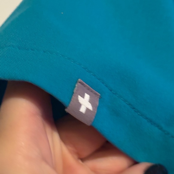 Figs Teal V-Neck Short Sleeve Tee scrub top - Picture 6 of 7